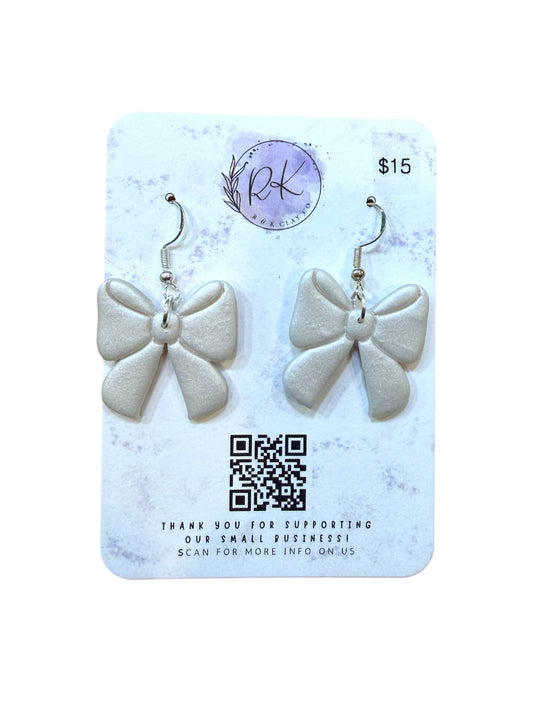 Chunky Pearl Bow Earrings
